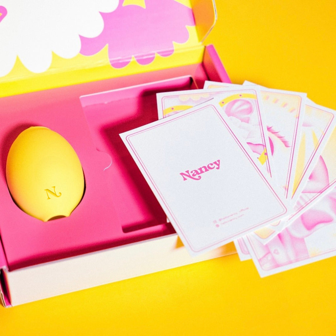 Lemon sucker with pouch